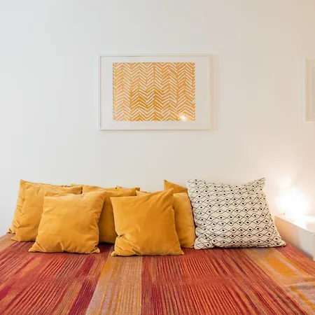 Beautiful With Veranda - Heart Of Apartment