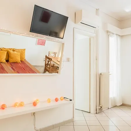 Beautiful With Veranda - Heart Of Apartment Athen